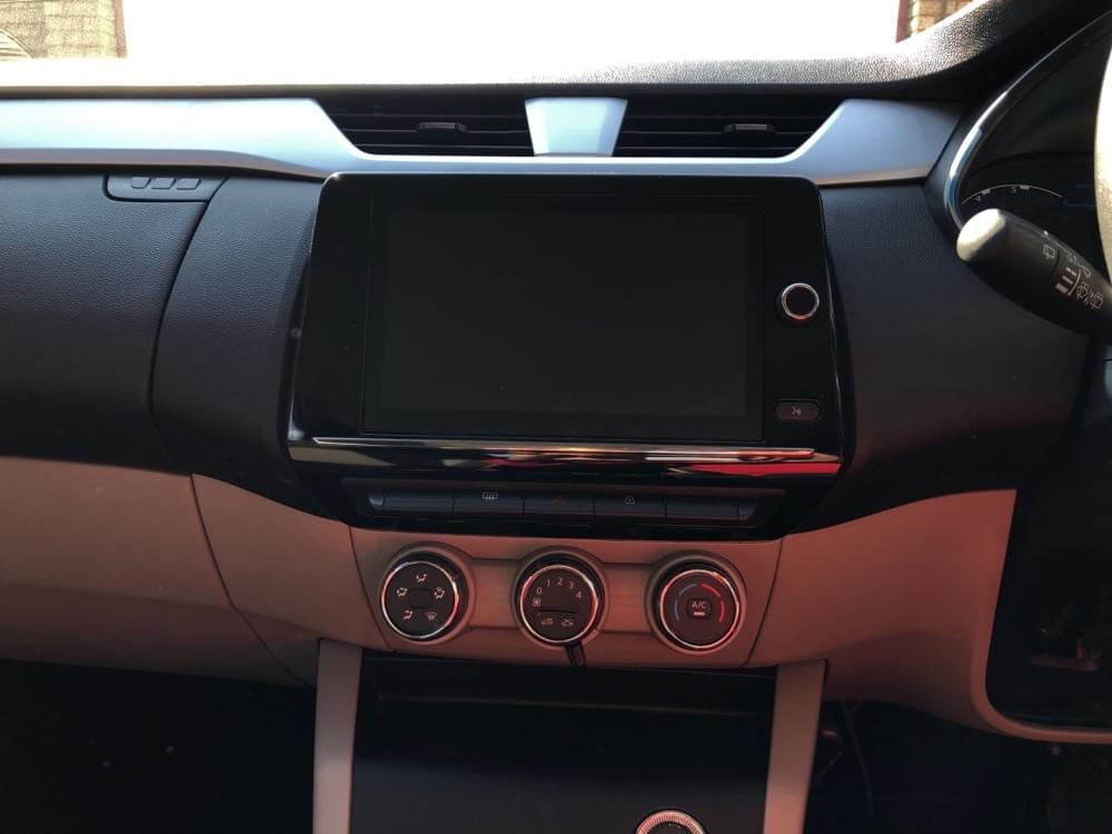 Renault Triber 1.0 Zen