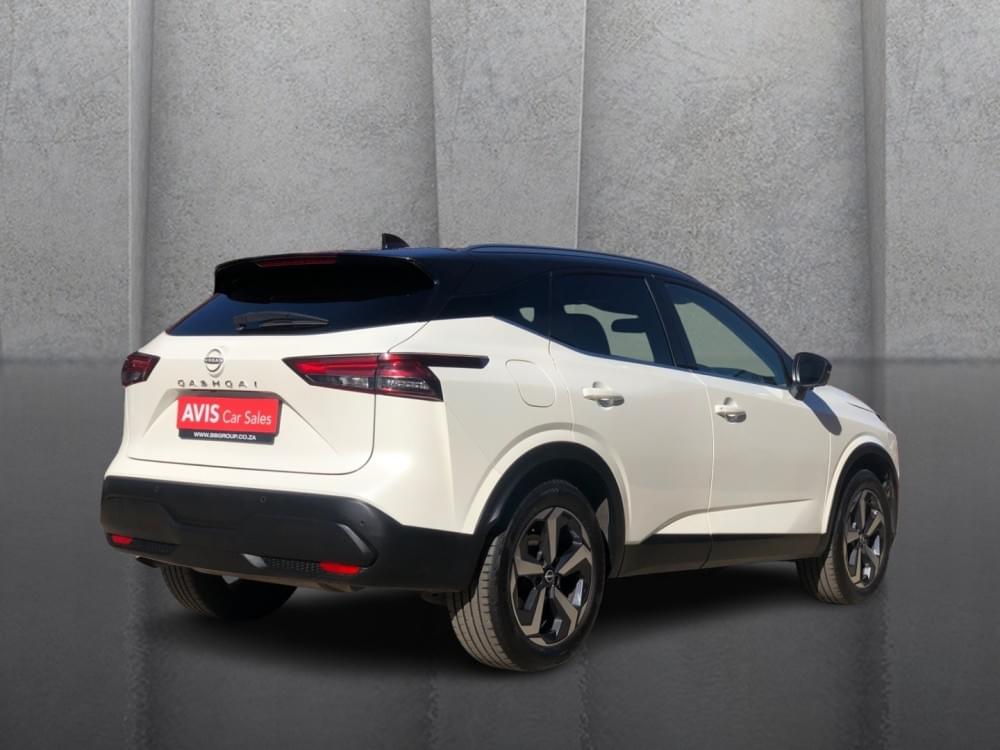 Nissan Qashqai 1.3T Acenta Xtronic 2-Tone