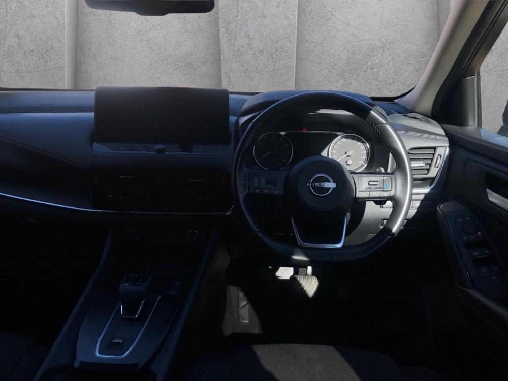 Nissan Qashqai 1.3T Acenta Xtronic 2-Tone
