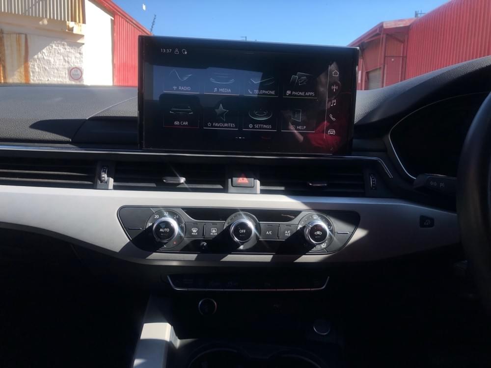 Audi A4 Sedan 35 Tfsi S Tronic