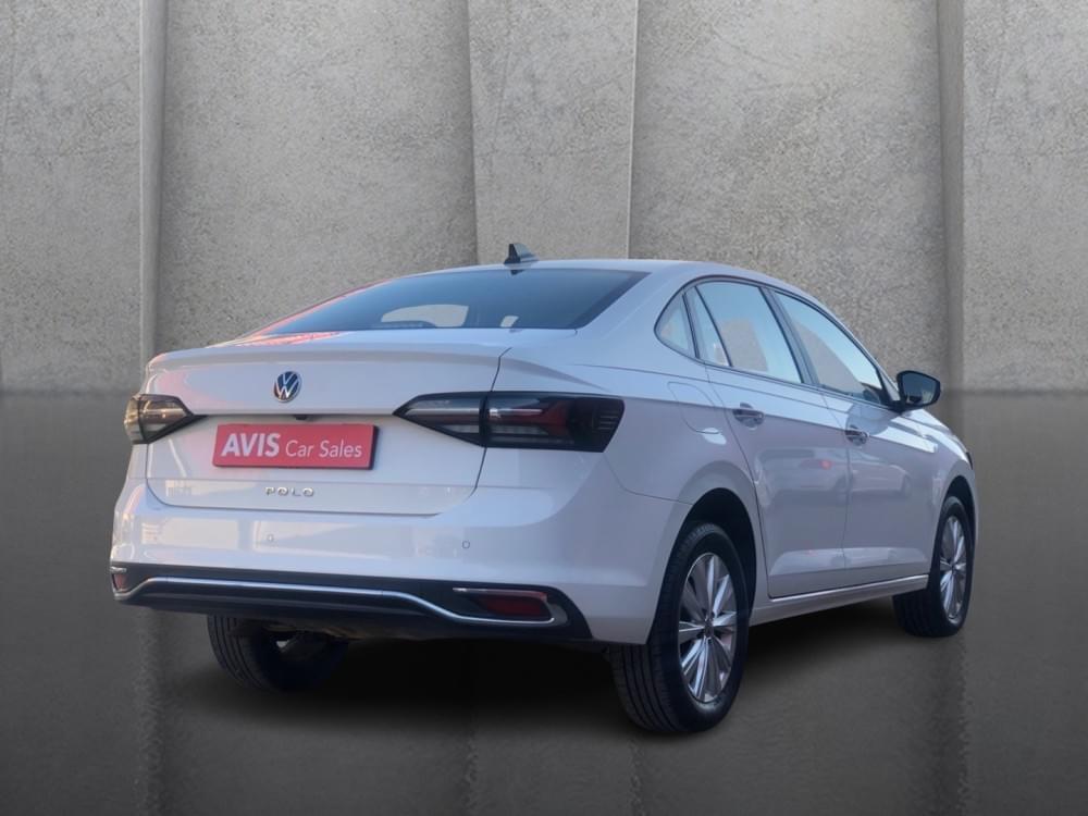 Volkswagen Polo Sedan 1.6 Life