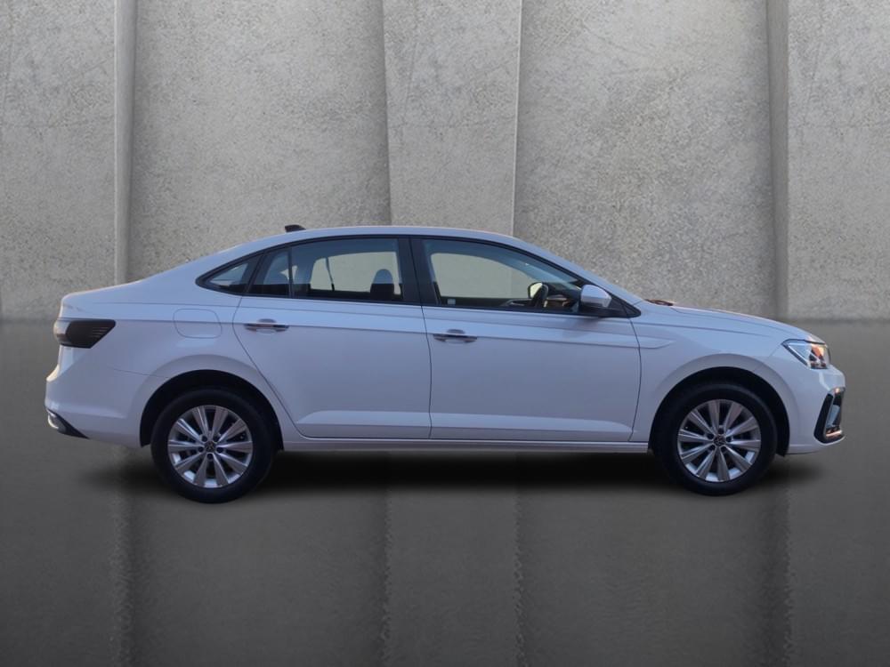 Volkswagen Polo Sedan 1.6 Life