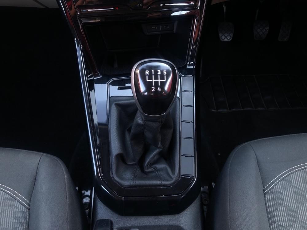 Volkswagen Polo Sedan 1.6 Life