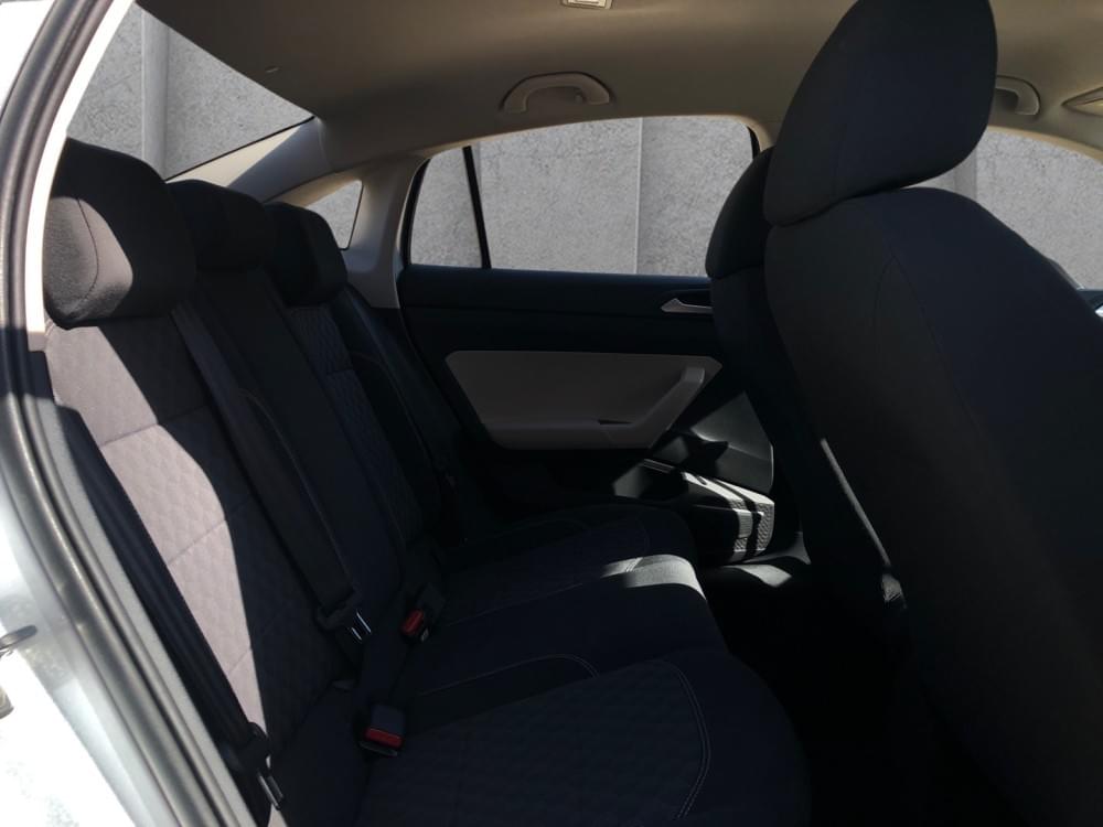 Volkswagen Polo Sedan 1.6 Base