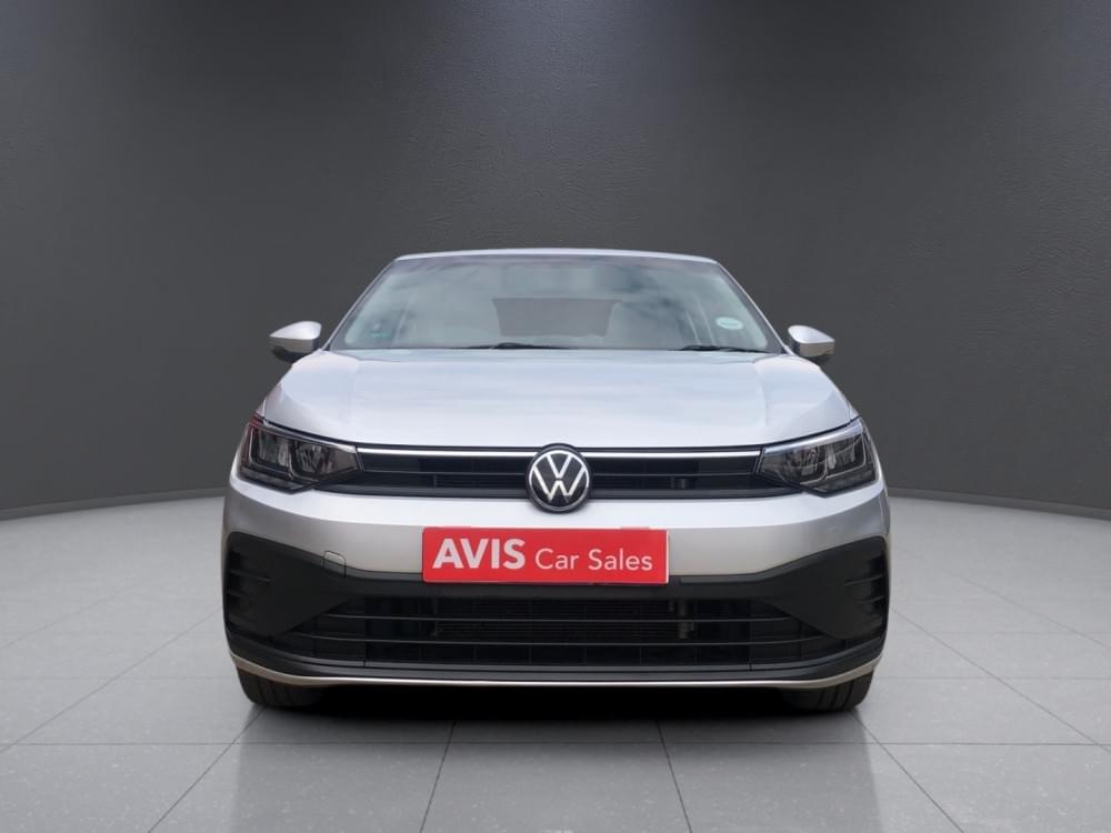 Volkswagen Polo Sedan 1.6 Base