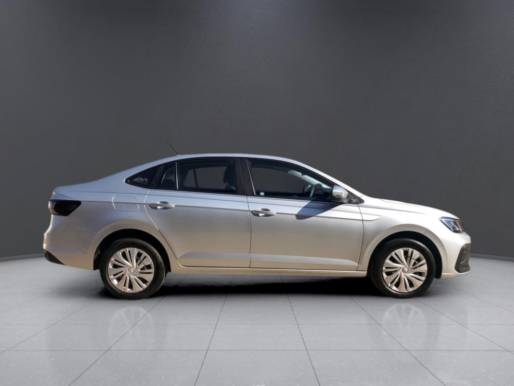 Volkswagen Polo Sedan 1.6 Base