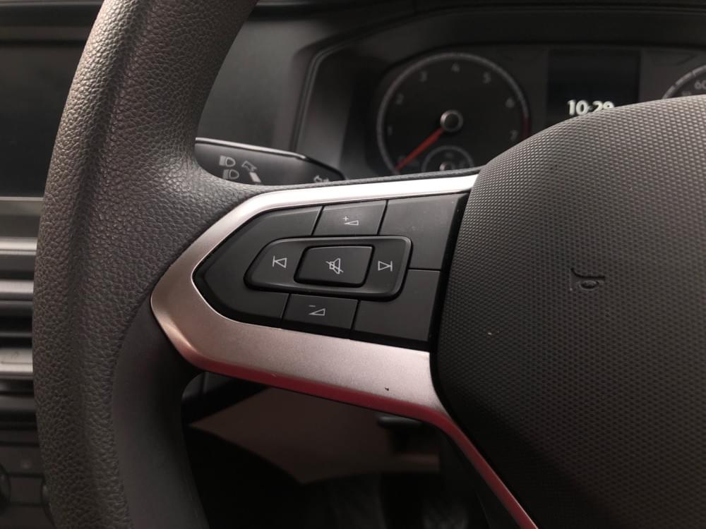 Volkswagen Polo Sedan 1.6 Base