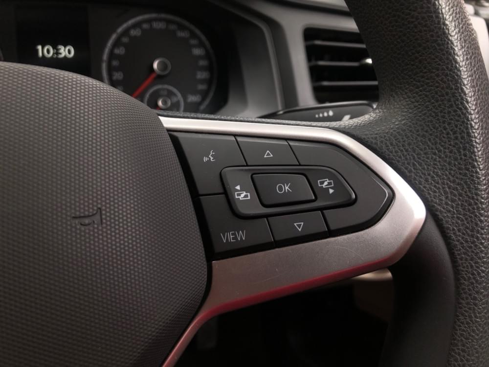 Volkswagen Polo Sedan 1.6 Base