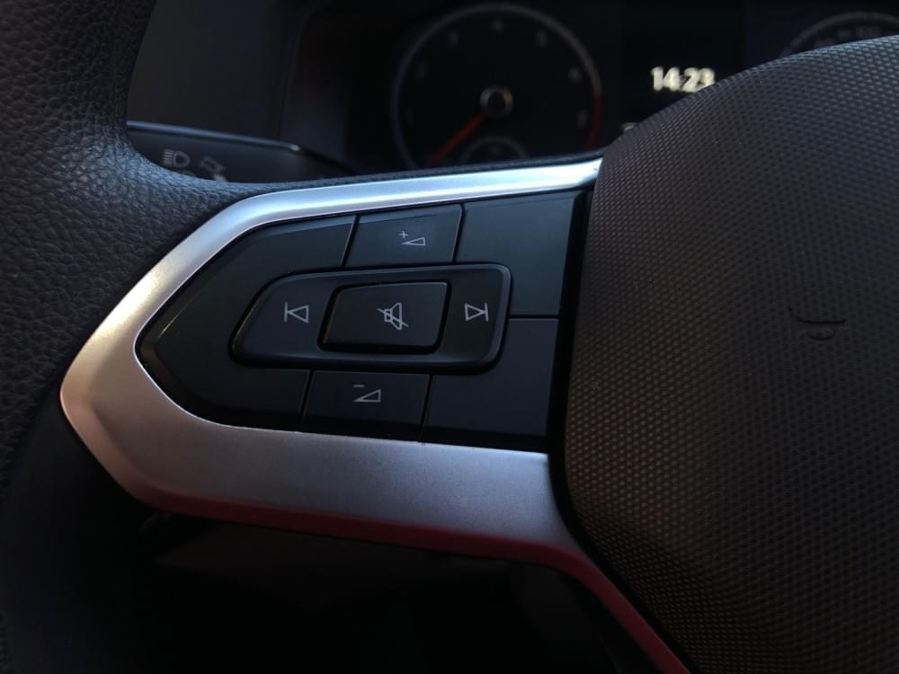 Volkswagen Polo Sedan 1.6 Tiptronic