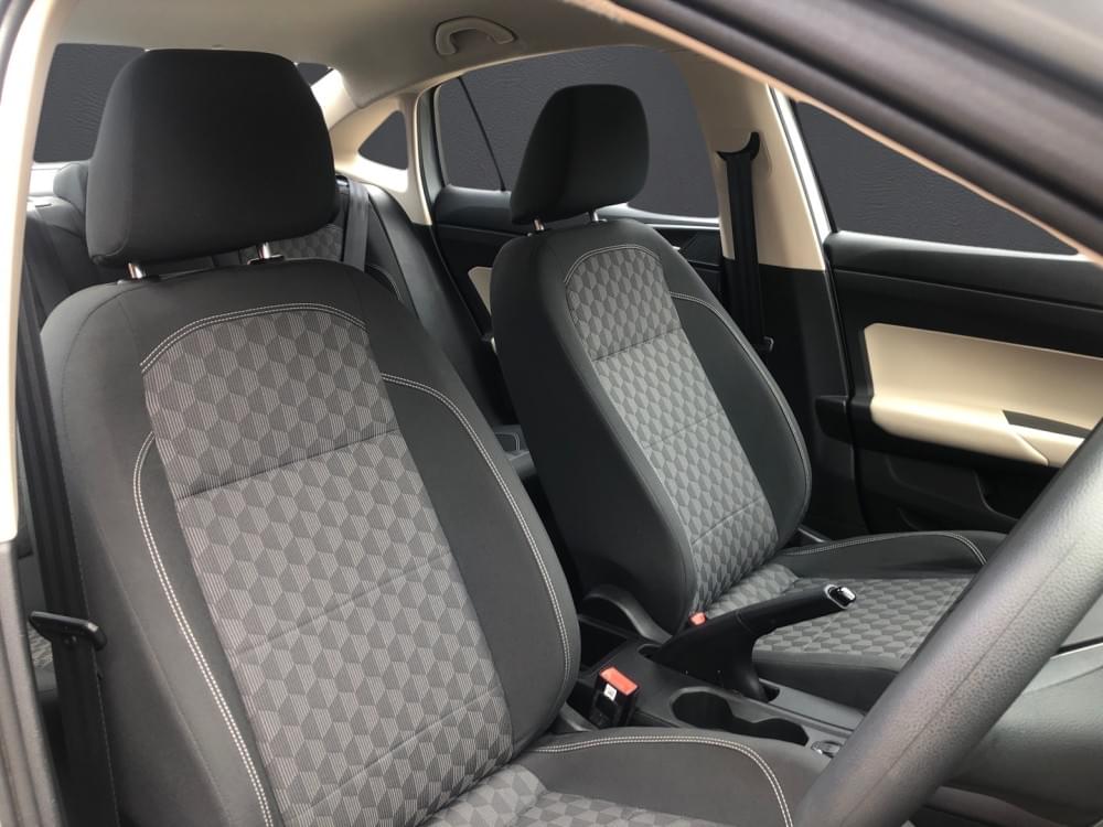 Volkswagen Polo Sedan 1.6 Tiptronic