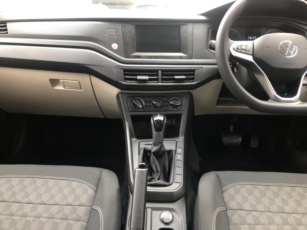 Volkswagen Polo Sedan 1.6 Tiptronic