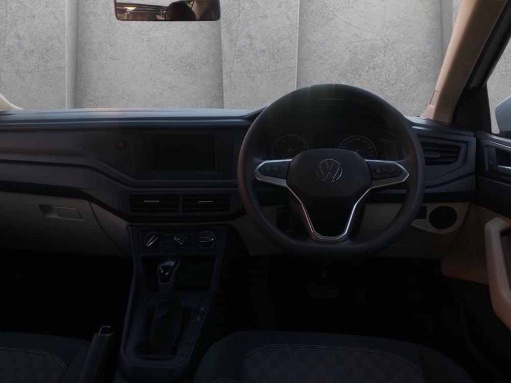 Volkswagen Polo Sedan 1.6 Tiptronic