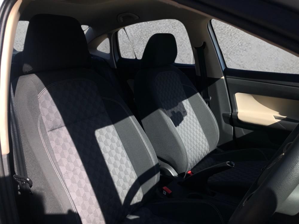 Volkswagen Polo Sedan 1.6 Base