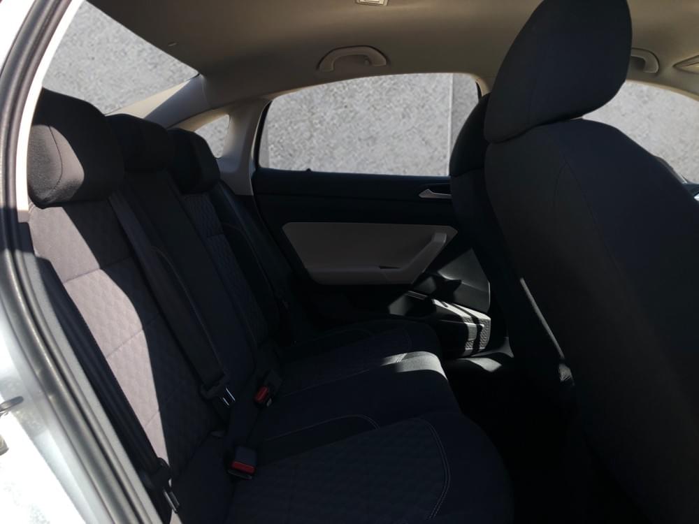 Volkswagen Polo Sedan 1.6 Base