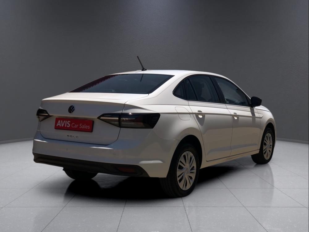 Volkswagen Polo Sedan 1.6 Base