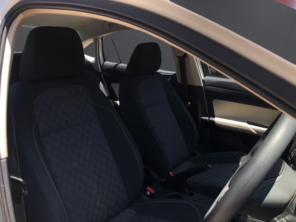 Volkswagen Polo Sedan 1.6 Base