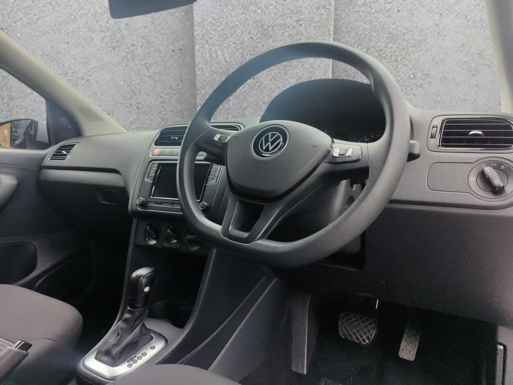 Volkswagen Polo Vivo Hatch 1.6 Comfortline Tiptronic