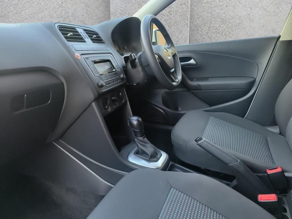Volkswagen Polo Vivo Hatch 1.6 Life Tipt