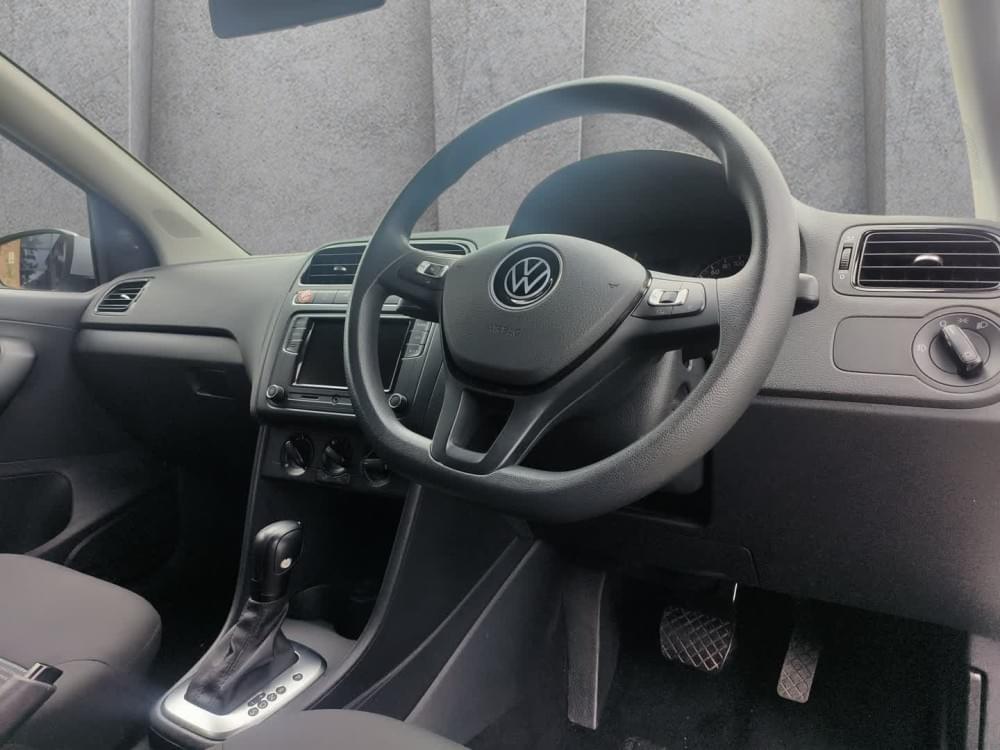 Volkswagen Polo Vivo Hatch 1.6 Comfortline Tiptronic