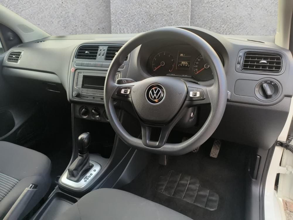 Volkswagen Polo Vivo Hatch 1.6 Comfortline Tiptronic