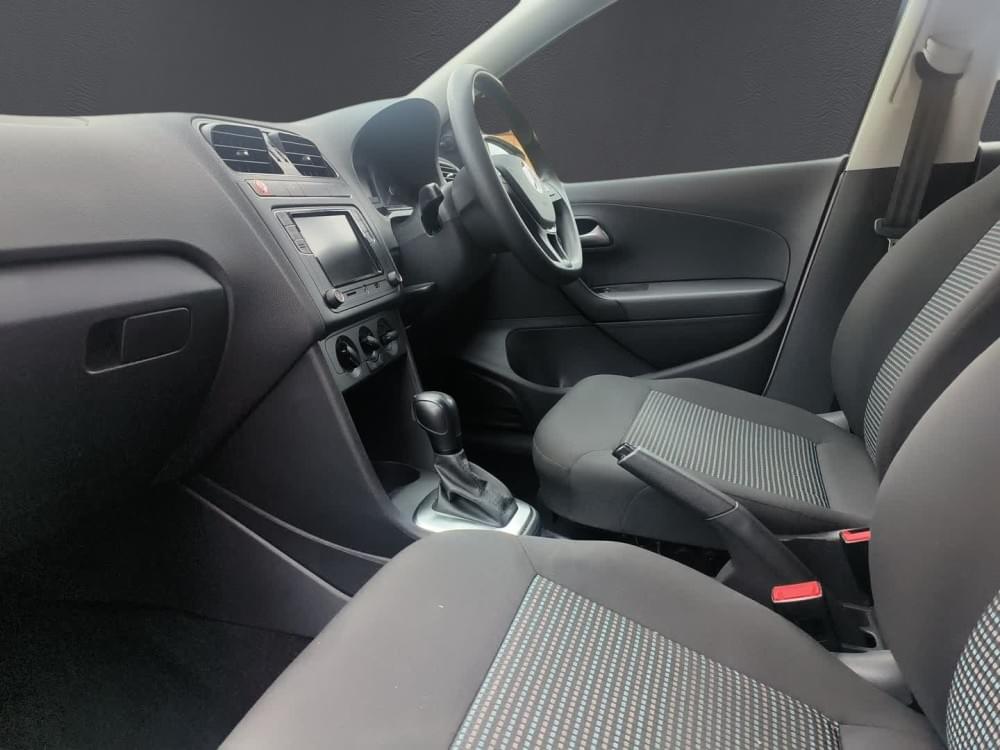 Volkswagen Polo Vivo Hatch 1.6 Comfortline Tiptronic