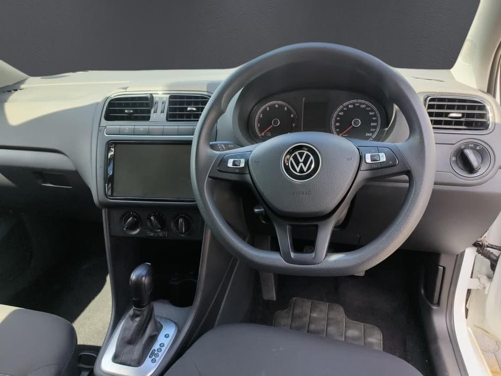 Volkswagen Polo Vivo Hatch 1.6 Life Tipt