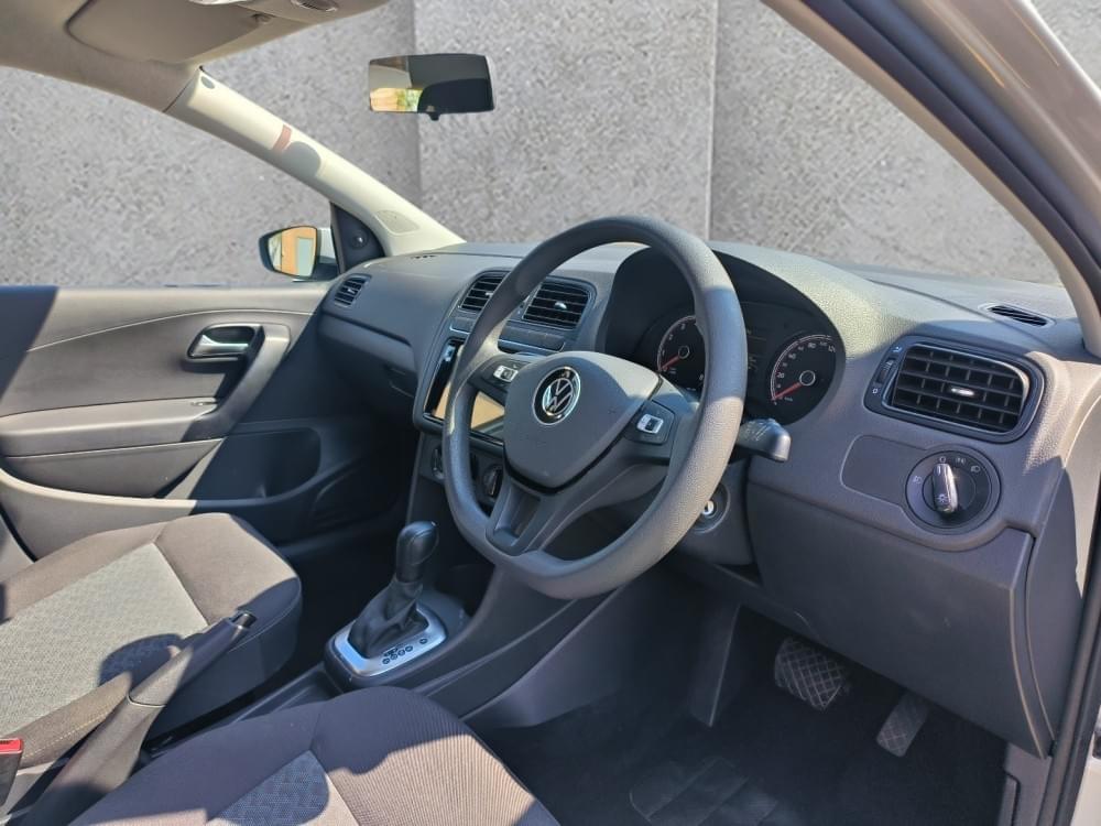 Volkswagen Polo Vivo Hatch 1.6 Life Tipt