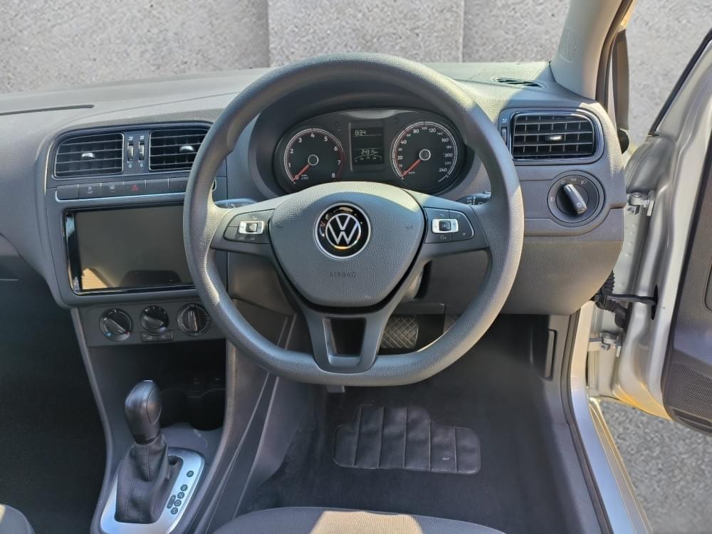 Volkswagen Polo Vivo Hatch 1.6 Life Tipt