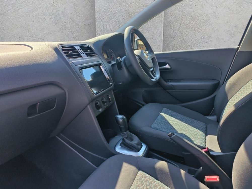 Volkswagen Polo Vivo Hatch 1.6 Life Tipt