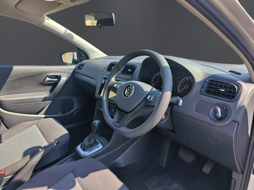 Volkswagen Polo Vivo Hatch 1.6 Life Tipt