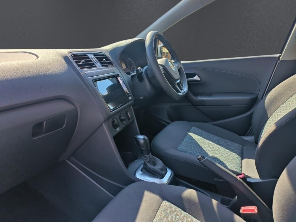 Volkswagen Polo Vivo Hatch 1.6 Life Tipt