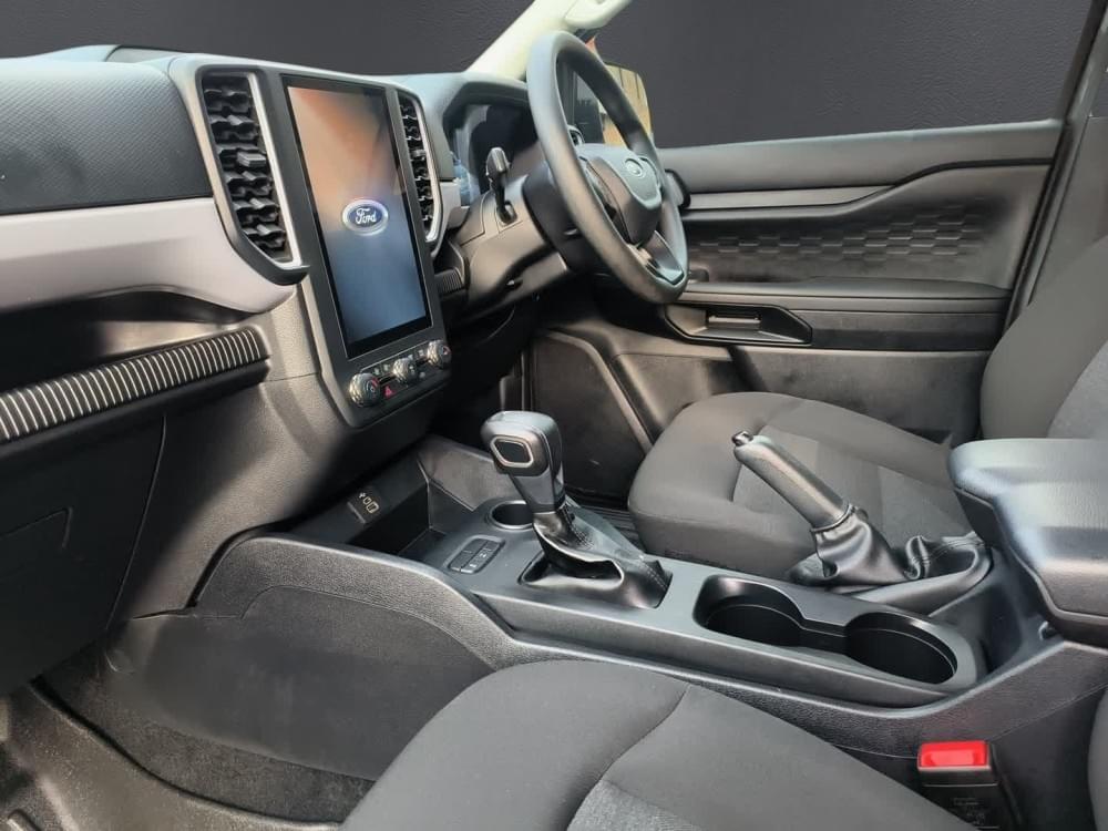 Ford Ranger 2.0T Xlt D Cab 4X2 At