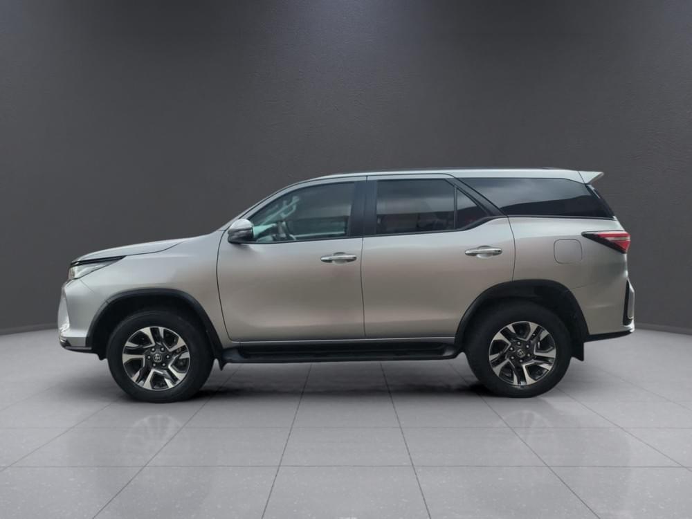 Toyota Fortuner 2.4 Gd-6 Rb 6At