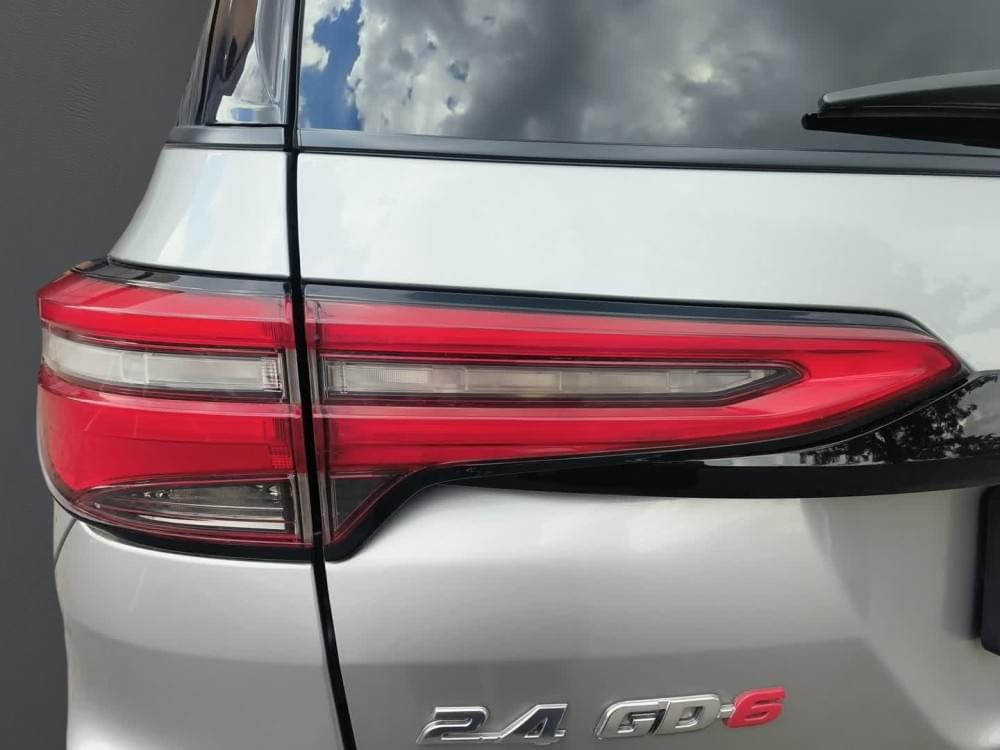 Toyota Fortuner 2.4 Gd-6 Rb 6At