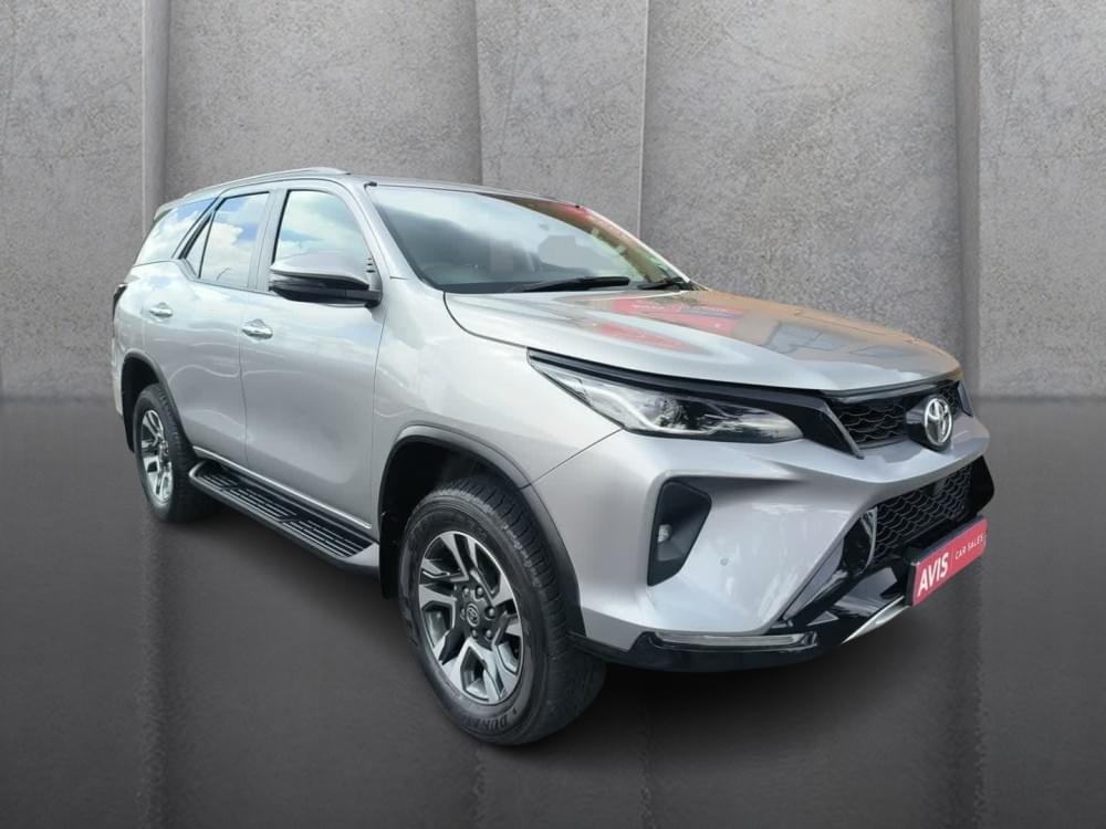Toyota Fortuner 2.4 Gd-6 Rb At
