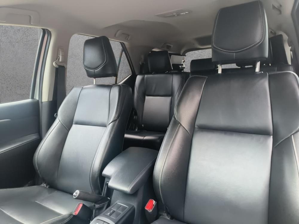 Toyota Fortuner 2.4 Gd-6 Rb At