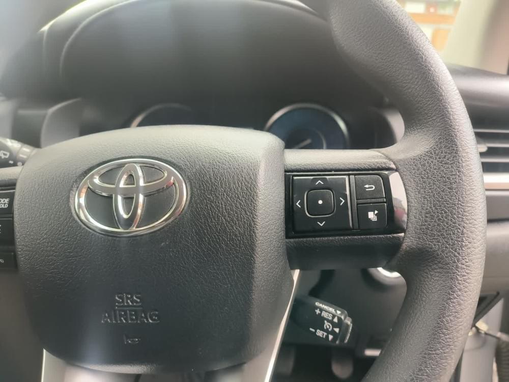 Toyota Fortuner 2.4 Gd-6 Rb At
