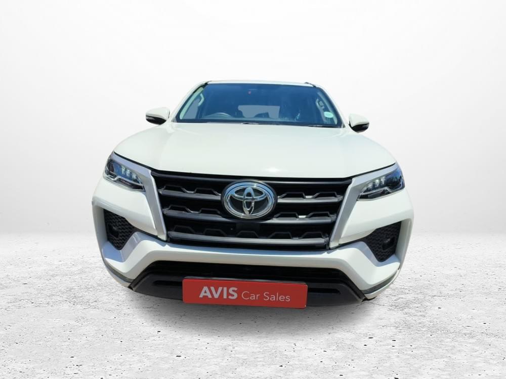 Toyota Fortuner 2.4 Gd-6 Raised Body At