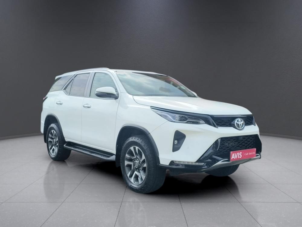 Toyota Fortuner 2.4 Gd-6 Rb At