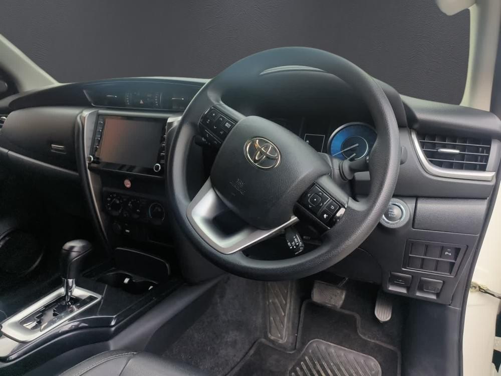 Toyota Fortuner 2.4 Gd-6 Rb At