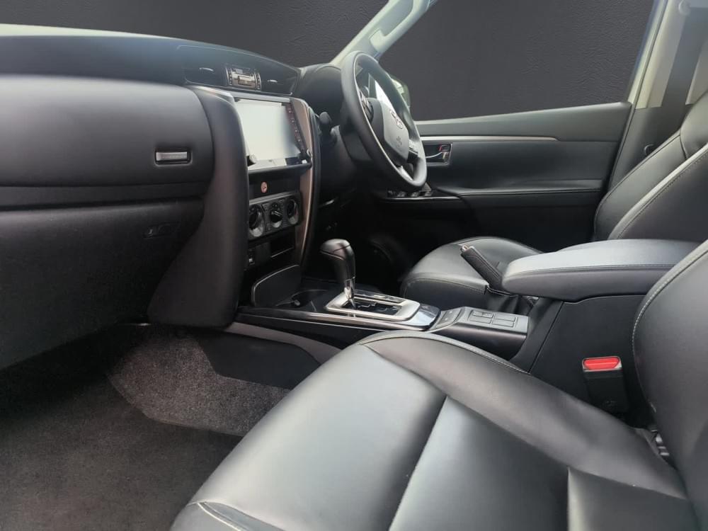 Toyota Fortuner 2.4 Gd-6 Rb 6At