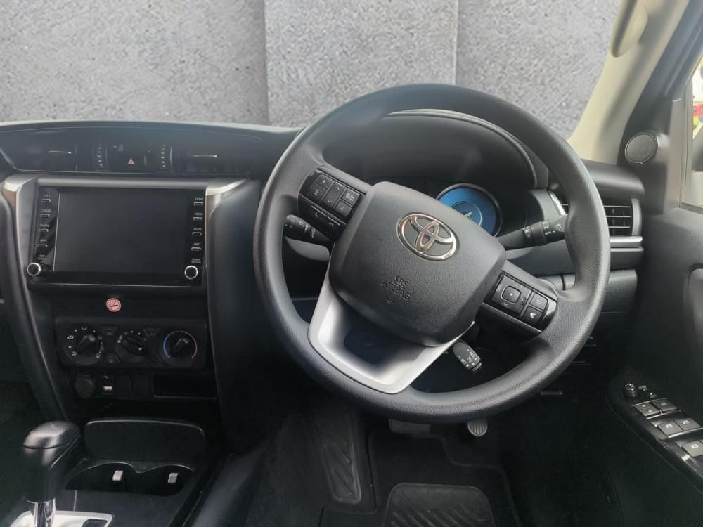 Toyota Fortuner 2.4 Gd-6 Rb At