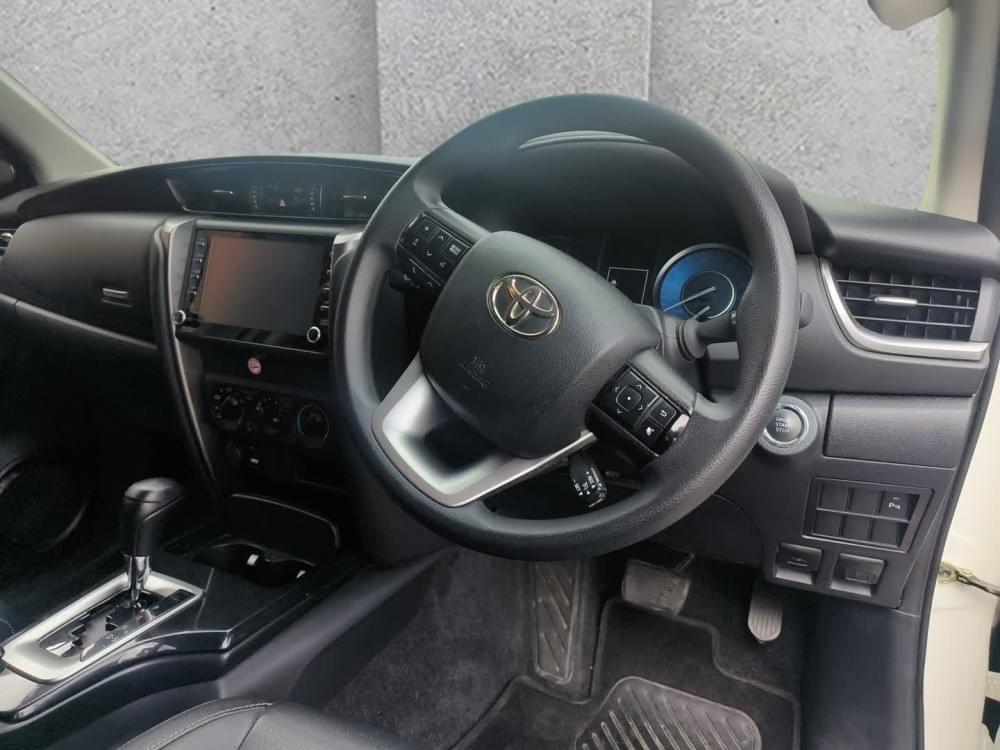 Toyota Fortuner 2.4 Gd-6 Rb At
