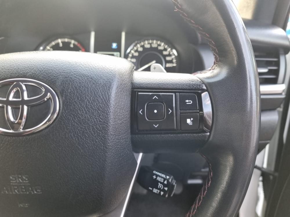Toyota Fortuner 2.4 Gd-6 Rb At