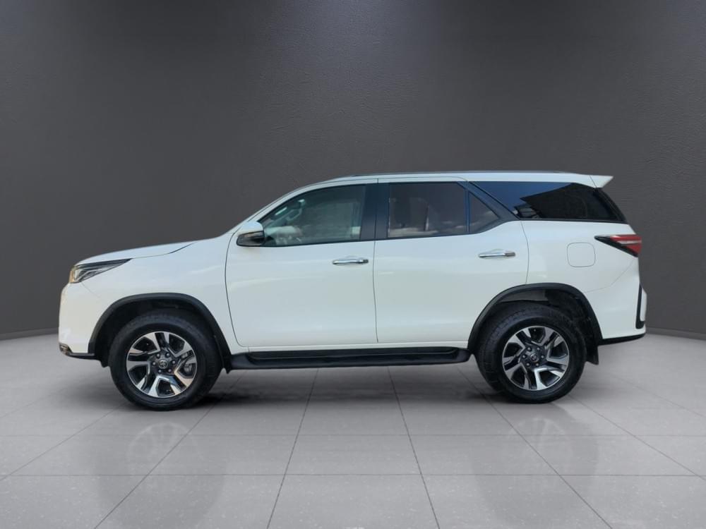 Toyota Fortuner 2.4 Gd-6 Rb 6At