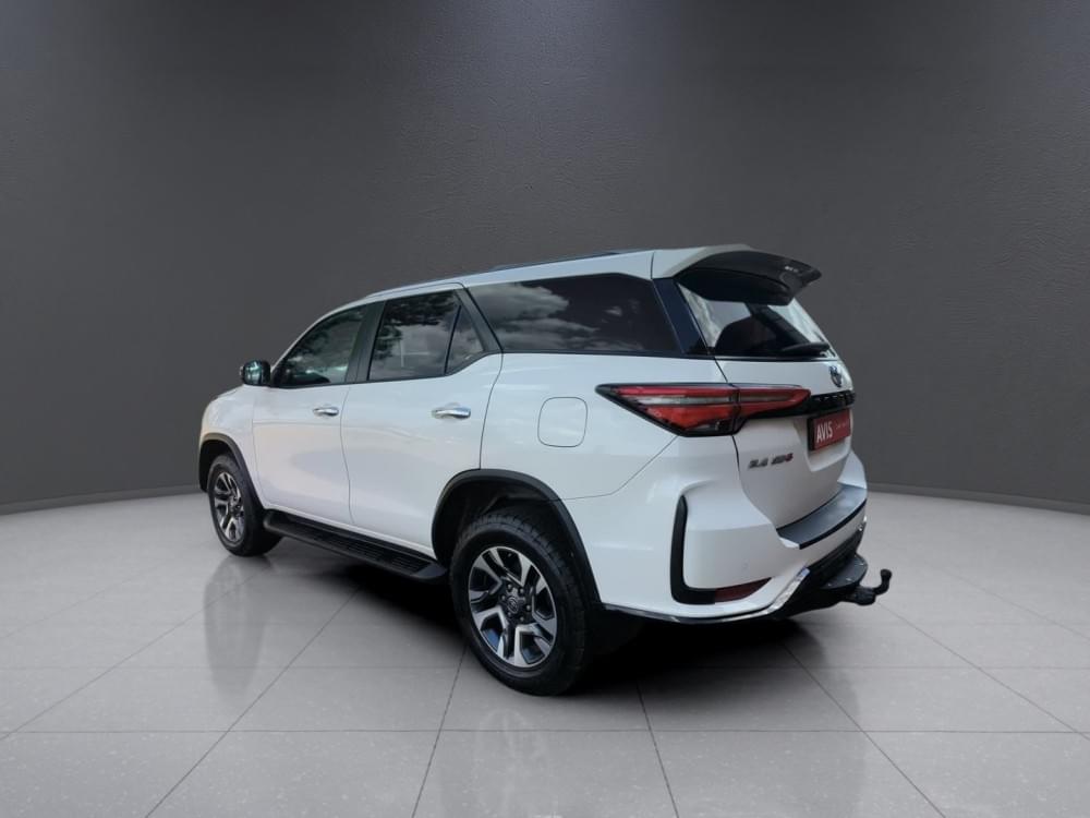 Toyota Fortuner 2.4 Gd-6 Rb 6At