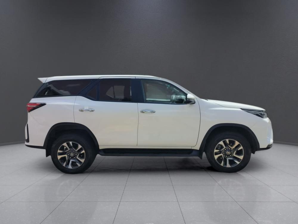 Toyota Fortuner 2.4 Gd-6 4X4 At
