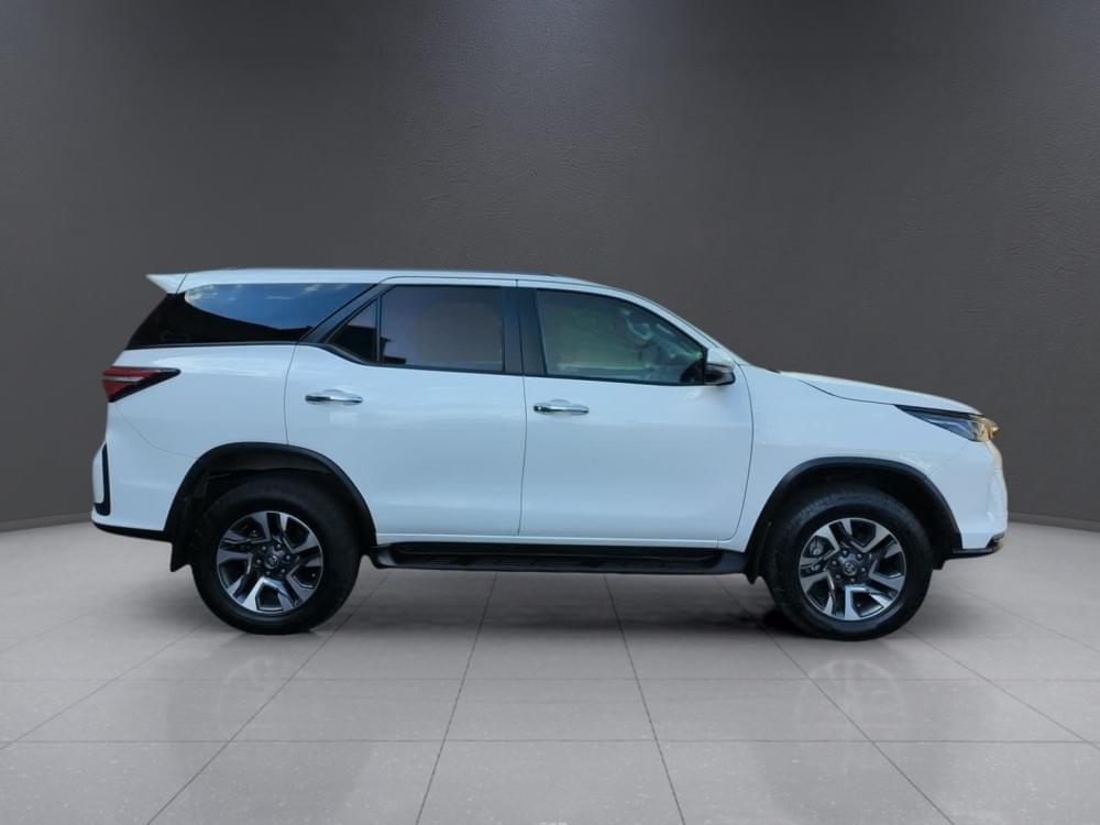 Toyota Fortuner 2.4 Gd-6 4X4 At