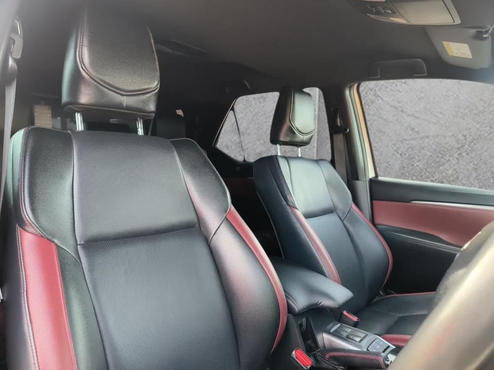 Toyota Fortuner 2.8 Gd-6 Rb At