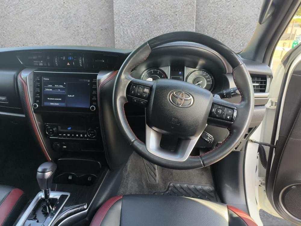 Toyota Fortuner 2.8 Gd-6 Rb At